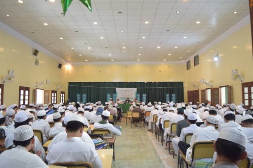 ندوة مكتب الصحة جامعة الأحقاف جانب من حضور الطلاب
