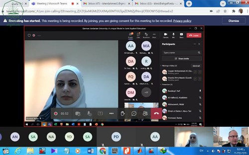 جامعة الاحقاف تشارك بندوة تحت عنوان نموذج فريد في التعليم التطبيقي المشترك بتنظيم الأمانة العامة لاتحاد الجامعات العربية (2) (1)