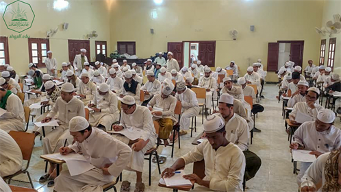 جامعة الأحقاف تدشن امتحانات الفصل الدراسي الأول بكلية الشريعة والقانون للعام الجامعي 2022-2023م (2) (1)