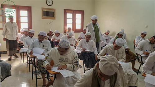 جامعة الأحقاف تدشن امتحانات الفصل الدراسي الأول بكلية الشريعة والقانون للعام الجامعي 2022-2023م (3)