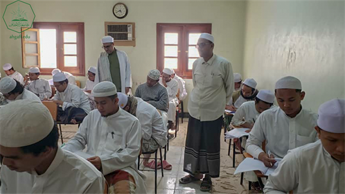 جامعة الأحقاف تدشن امتحانات الفصل الدراسي الأول بكلية الشريعة والقانون للعام الجامعي 2022-2023م (7)