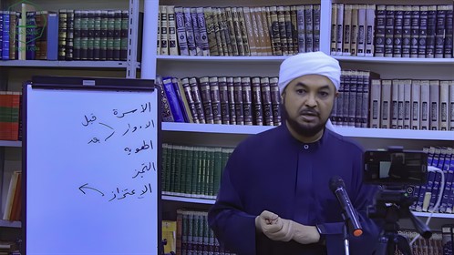 كلية الشريعة والقانون بالتعاون مع وحدة الخريجين بالجامعة تقيم ورشة عمل (4)