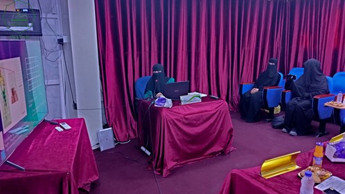 شهادة الماجستير للباحثة عزيزة سالم صالح فرج باقطيان من كلية الدراسات العليا جامعة الأحقاف في قسم تقنية المعلومات (2)