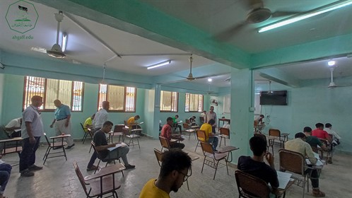 جامعة الأحقاف تدشن امتحانات الفصل الدراسي الثاني بكلية هندسة وعلوم الحاسوب للعام الجامعي 2022-2023م (4)