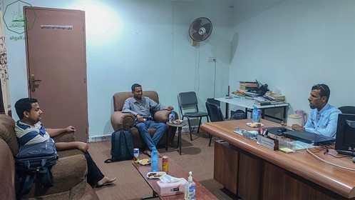 كلية هندسة وعلوم الحاسوب بجامعة الأحقاف تستضيف لقاء بين الشركات الرائدة في مجال تقنية المعلومات وخريجي الكلية (2)