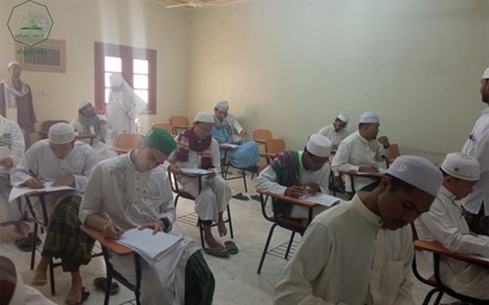 بدء الامتحانات الفصلية في كلية الشريعة والقانون للعام الجامعي ٢٠٢١- ٢٠٢٢ م