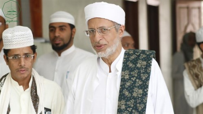 رئيس الجامعة يفتتح مكتبة الدكتور عبدالله بن سعيد الذبحاني الوقفية بكلية الشريعة والقانون