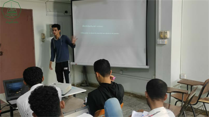 كلية هندسة وعلوم الحاسوب بجامعة الاحقاف تقيم الأسبوع الثاني من برنامج العروض التقديمية تحت اشراف