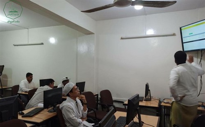 إدارة الجودة والإعتماد الأكاديمي بجامعة الأحقاف تقيم ورشة عمل حول إستخدام برنامج إدارة التسجيل الإلكتروني