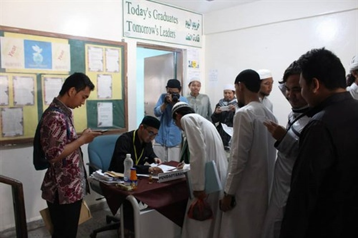 جامعة الأحقاف ترعى الانتخابات الرئاسية الاندونيسية بمدينة المكلا