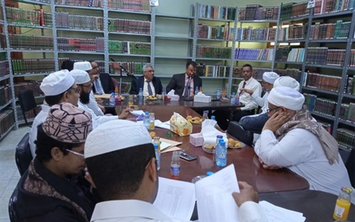 وفد ورزارة التعليم العالي في زيارة تفقدية لكلية الشريعة والقانون بجامعة الأحقاف