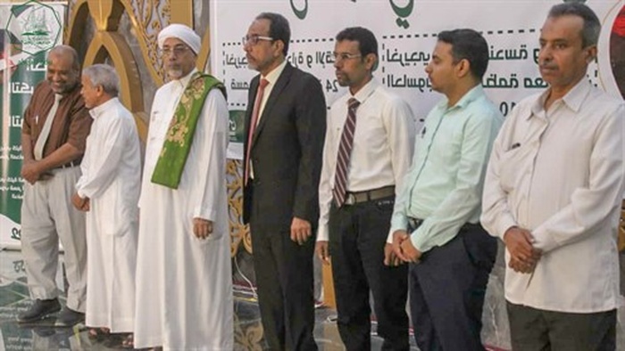 جامعة الاحقاف تحتفل بتخريج 74 طالبا من كليتي هندسة وعلوم الحاسوب والإدارة والاقتصاد للعام الجامعي 2021-2022