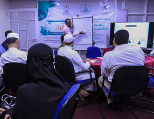 جامعة الأحقاف تنظم دورة تدريبية بعنوان مهارات التخطيط التشغيلي ومؤشرات الأداء