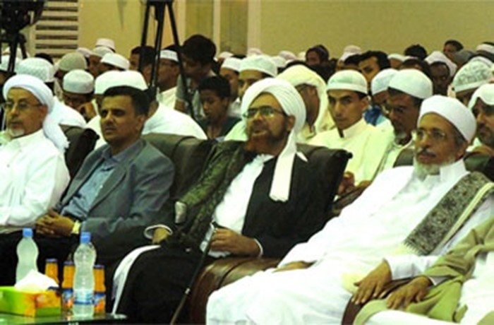 وقفة احتجاجية ضد الاعتداءات المستمرة على أرض الجامعة