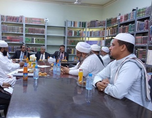 وفد ورزارة التعليم العالي في زيارة تفقدية لكلية الشريعة والقانون بجامعة الأحقاف
