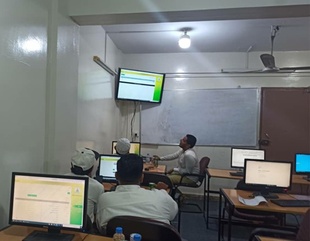 إدارة الجودة والإعتماد الأكاديمي بجامعة الأحقاف تقيم ورشة عمل حول إستخدام برنامج إدارة التسجيل الإلكتروني