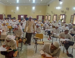 كلية الشريعة والقانون بدء الامتحانات النهائية لعام الجامعي ٢٠٢١- ٢٠٢٢ م