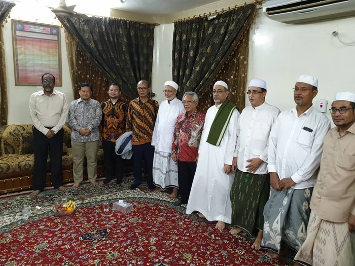 مأدبة عشاء على شرف السفير الإندونيسي