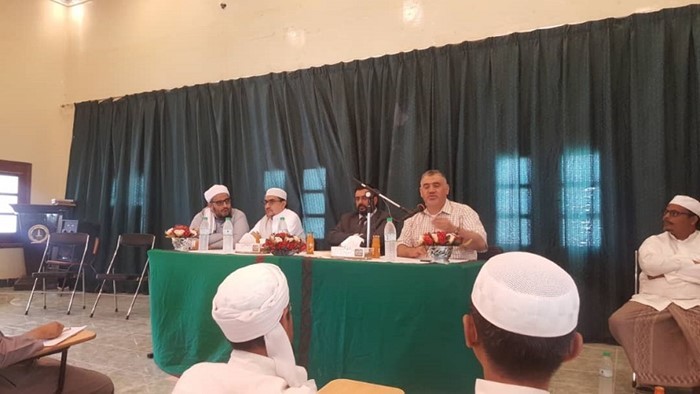 محاضرة بعنوان ( الكون طريقي الى الله ) بكلية الشريعة والقانون للوفد الاردني الخاص بلجنة المواقيت
