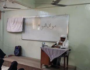 قسم الانشطة بكلية البنات ينظم محاضرة بمناسبة المولد النبوي