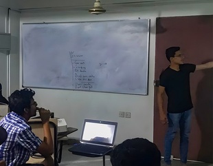 كلية هندسة وعلوم الحاسوب بجامعة الاحقاف تقيم الأسبوع الثاني من برنامج العروض التقديمية تحت اشراف وحدة اللغة الانجليزية للعام الجامعي 2022-2023م