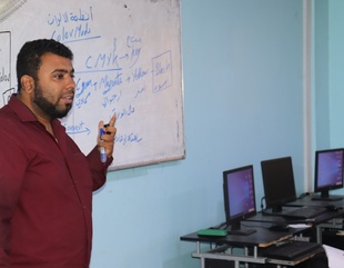 مركز بحوث حضرموت يدشن دفعة جديدة من دبلوم الجرافيكس بالمكلا