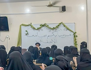 البروفيسور يحيى جمزوري في زيارة لكلية البنات بجامعة الأحقاف